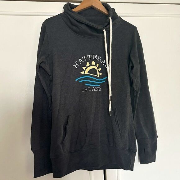 NWOT Hatteras Island Sweatshirt - Picture 1 of 3